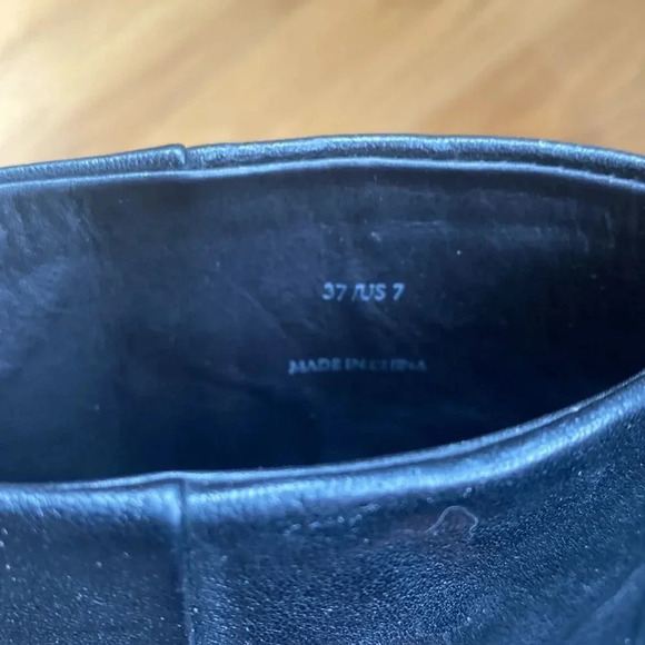 RAG & Bone sz 7 black boots back zip 4” heel great pre owned condition - Picture 3 of 8